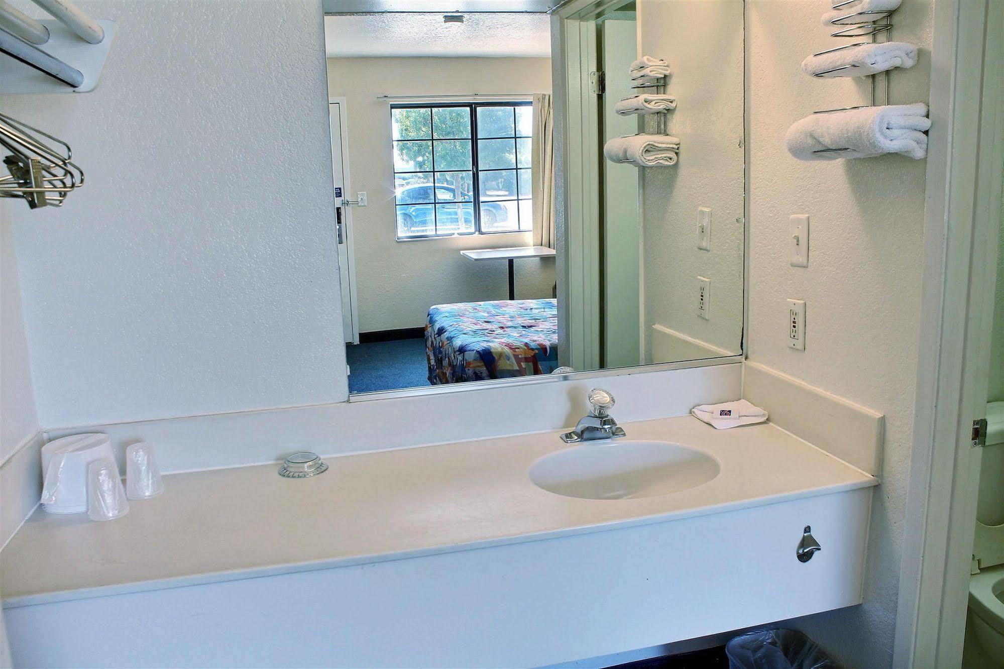 Vagabond Inn Buttonwillow North I-5 Extérieur photo